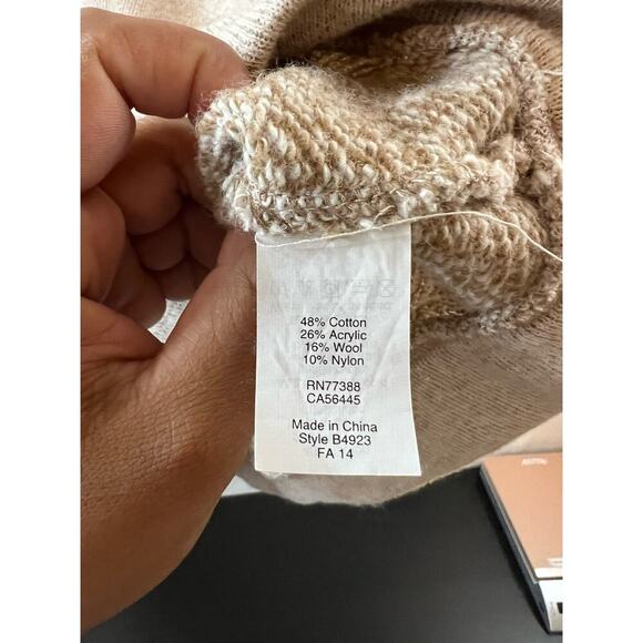 J. Crew Tan Turtleneck Sweater W/Pocket Size XS - Picture 4 of 5